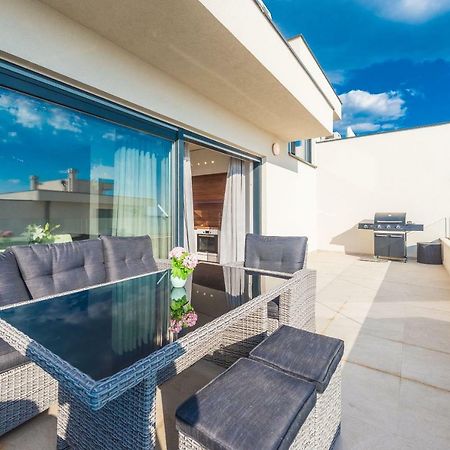 Apartament Luxury Penthouse Mandre Zewnętrze zdjęcie