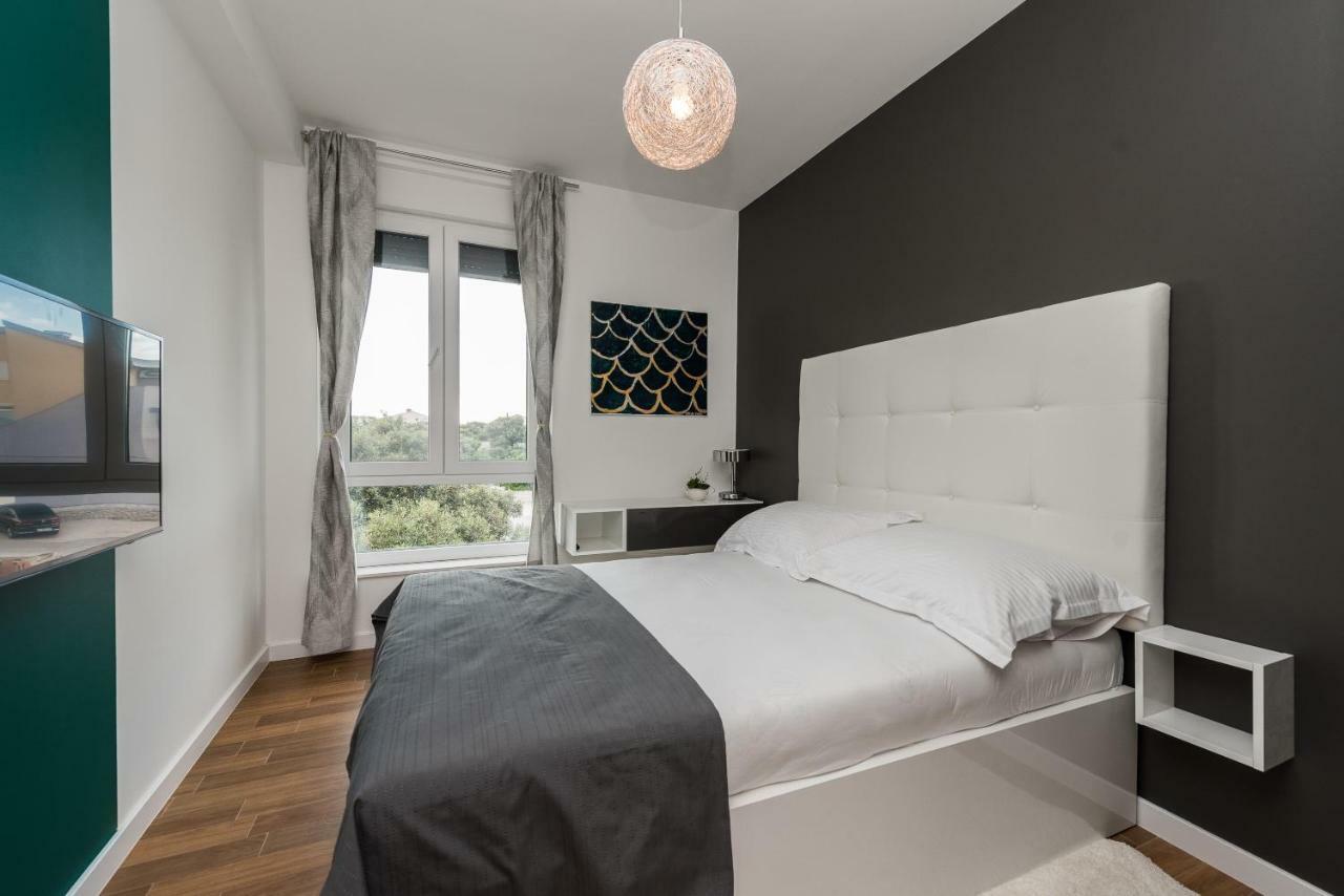 Apartament Luxury Penthouse Mandre Zewnętrze zdjęcie